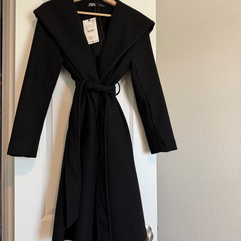 Zara Women’s Coat with Hood